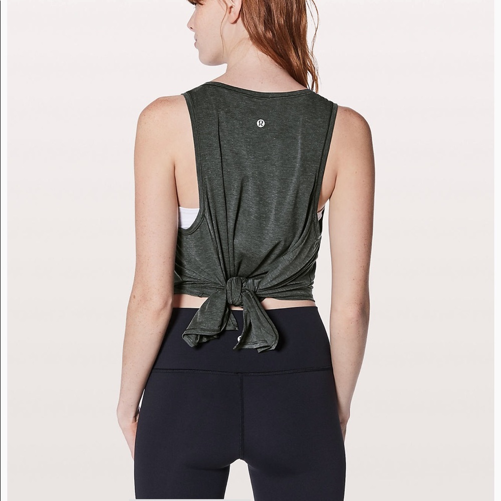 LULULEMON HEATHERED BLACK TANK